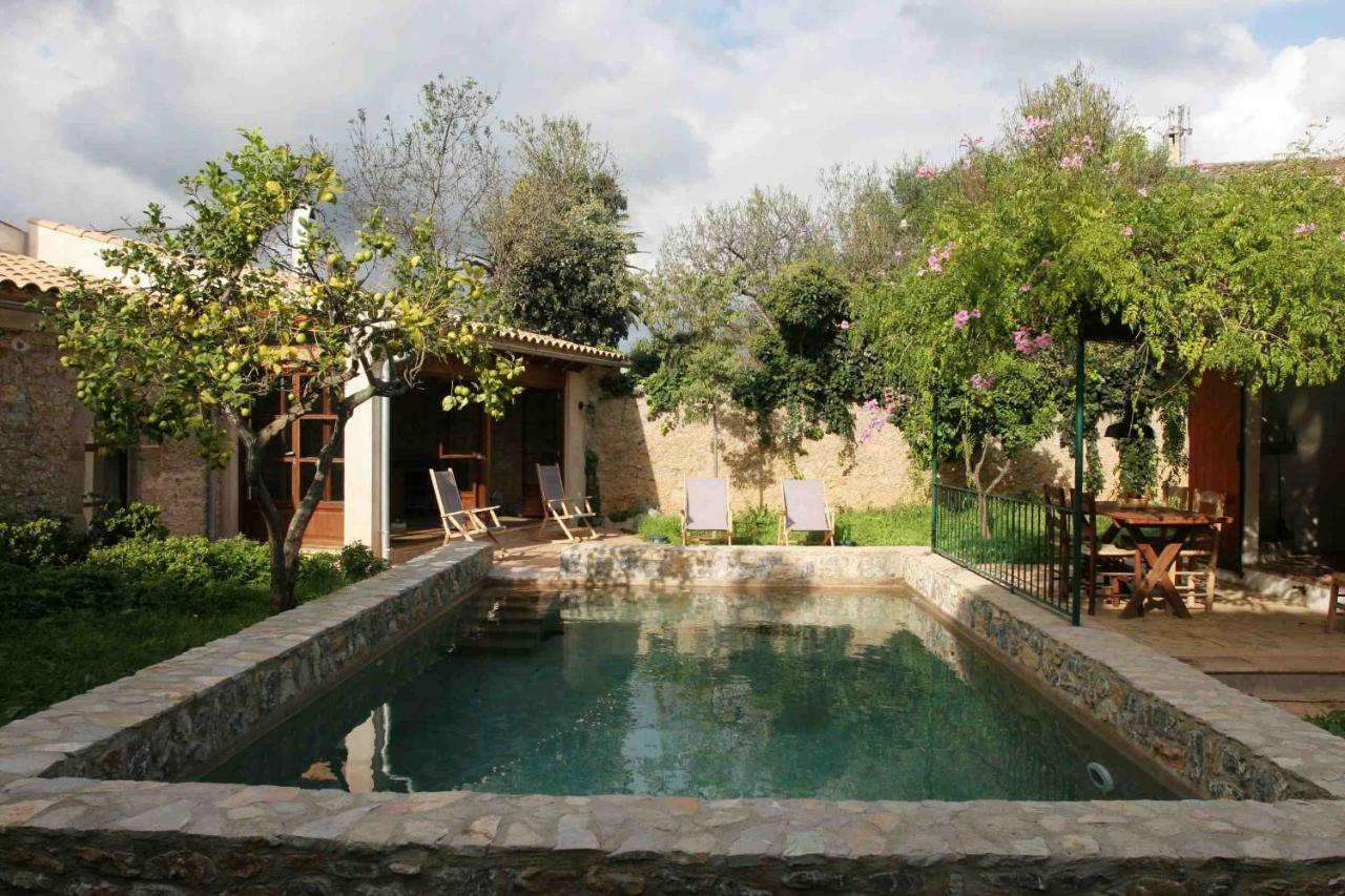 Cas Canonge Con Jardin Y Piscina Villa