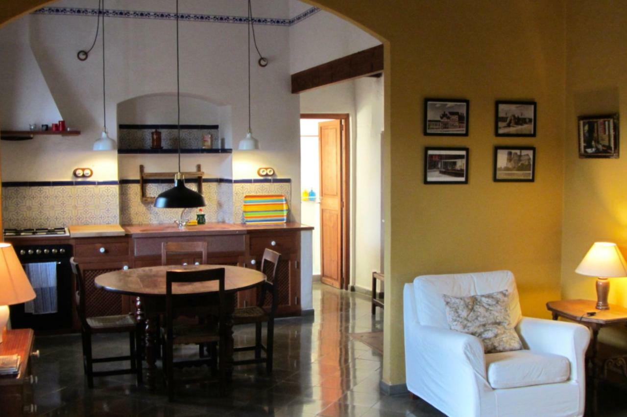 Cas Canonge Con Jardín Y Piscina Villa